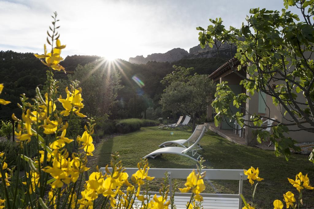 Le Grand Jardin Bed & Breakfast Lafare Exterior foto
