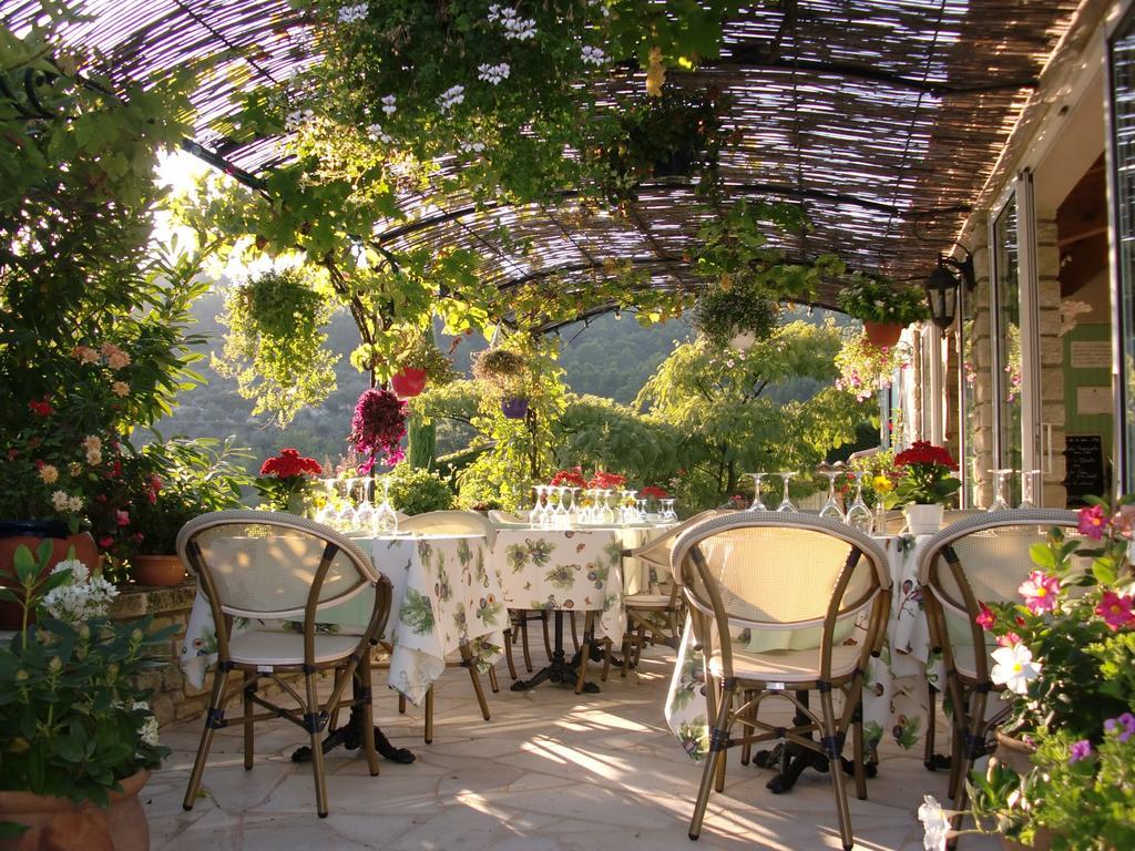 Le Grand Jardin Bed & Breakfast Lafare Exterior foto