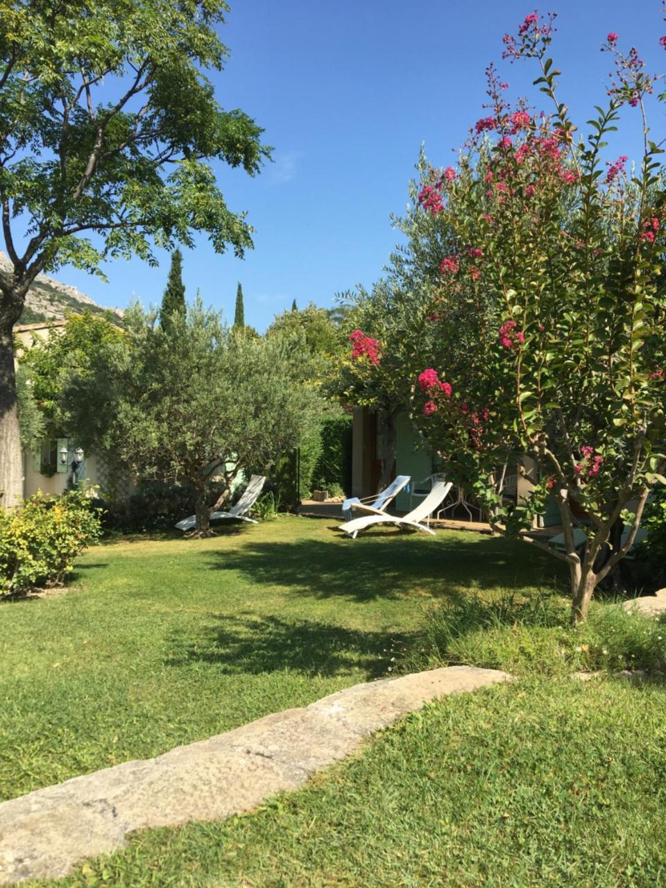 Le Grand Jardin Bed & Breakfast Lafare Exterior foto